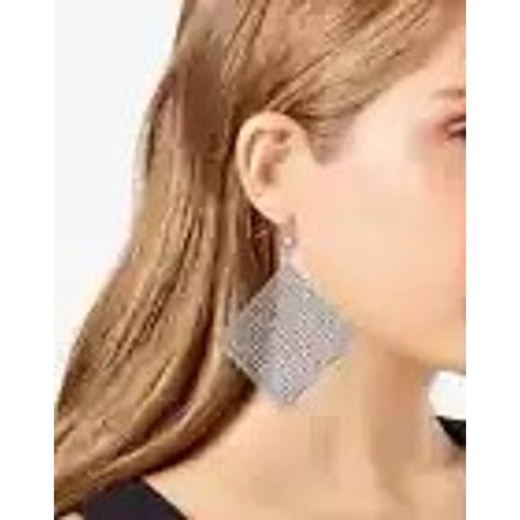 2072 NIP INC Intern'l Concepts Silvertone Crystal Diamond Shape Drop Earrings - Picture 2 of 2